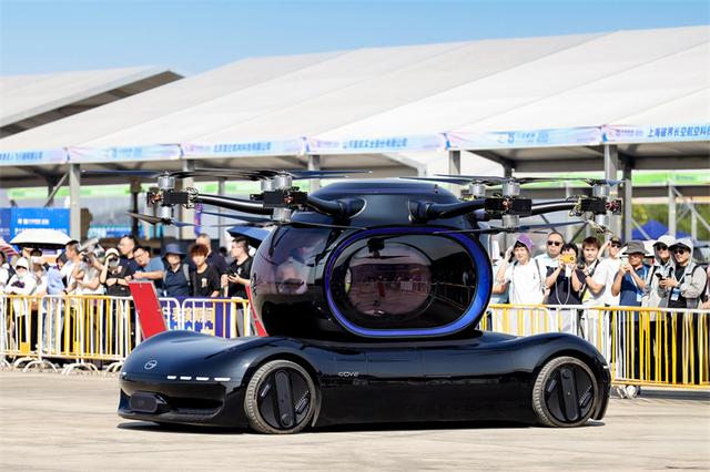 起飛！廣汽飛行汽車GOVE亮相2024珠海航展(圖2)