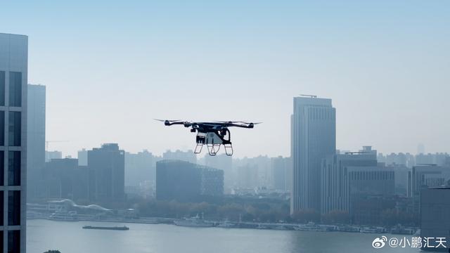 小鵬匯天“陸地航母”分體式飛行汽車將亮相 CES 2025(圖2) 小鵬匯天“陸地航母”分體式飛行汽車將亮相 CES 2025(圖2)