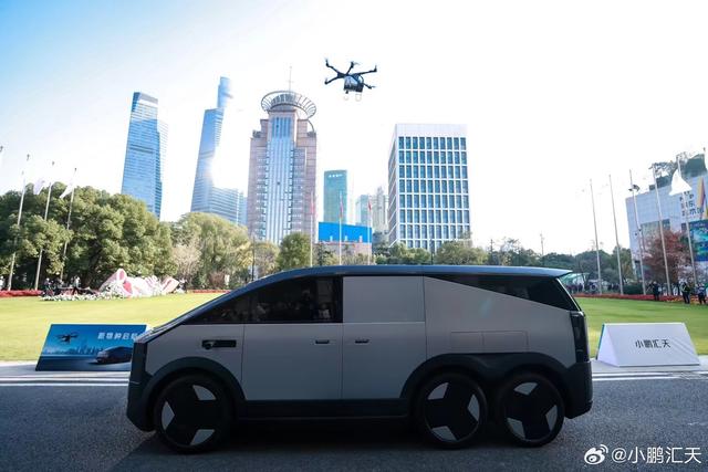 小鵬匯天“陸地航母”分體式飛行汽車將亮相 CES 2025(圖3) 小鵬匯天“陸地航母”分體式飛行汽車將亮相 CES 2025(圖3)