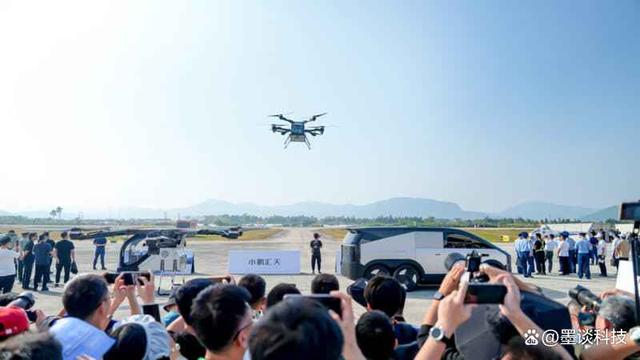 “未來出行新高度：小鵬‘陸空航母’登陸CES 2025，帶你飛！”(圖2)