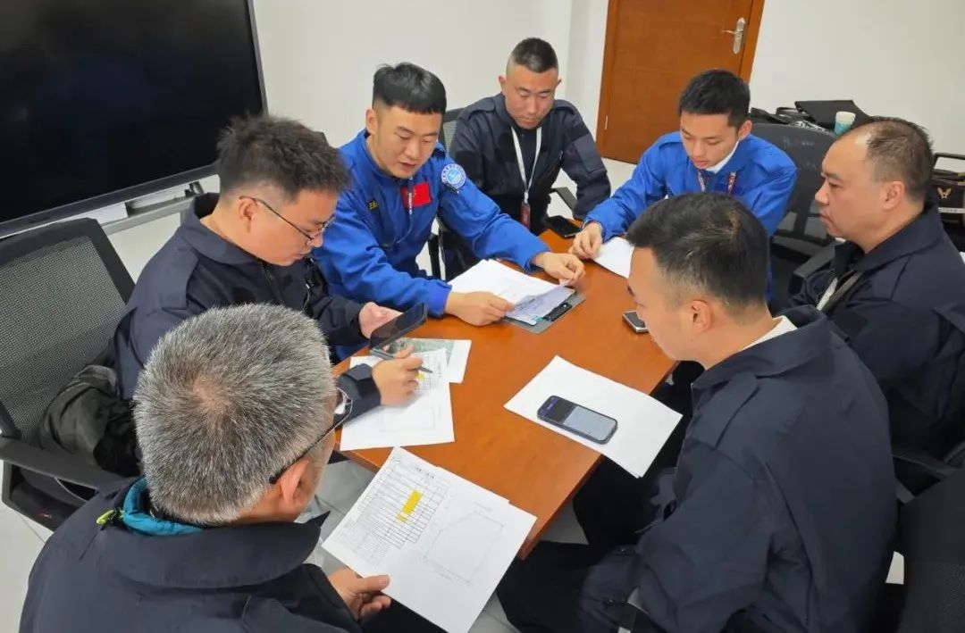 行業(yè)新樣本！國(guó)內(nèi)首個(gè)eVTOL試飛員培訓(xùn)計(jì)劃落地(圖1)