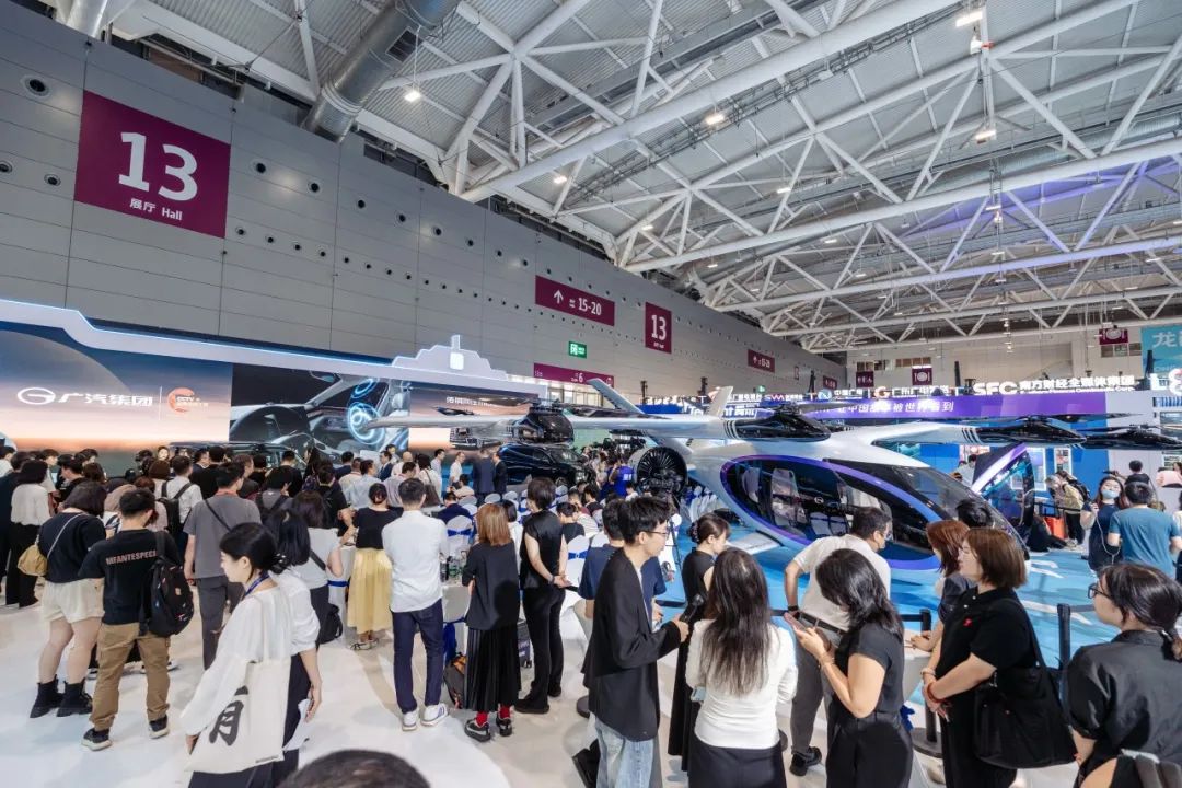 廣汽高域 GOVY AirJet 復(fù)合翼飛行汽車亮相深圳文博會(huì)