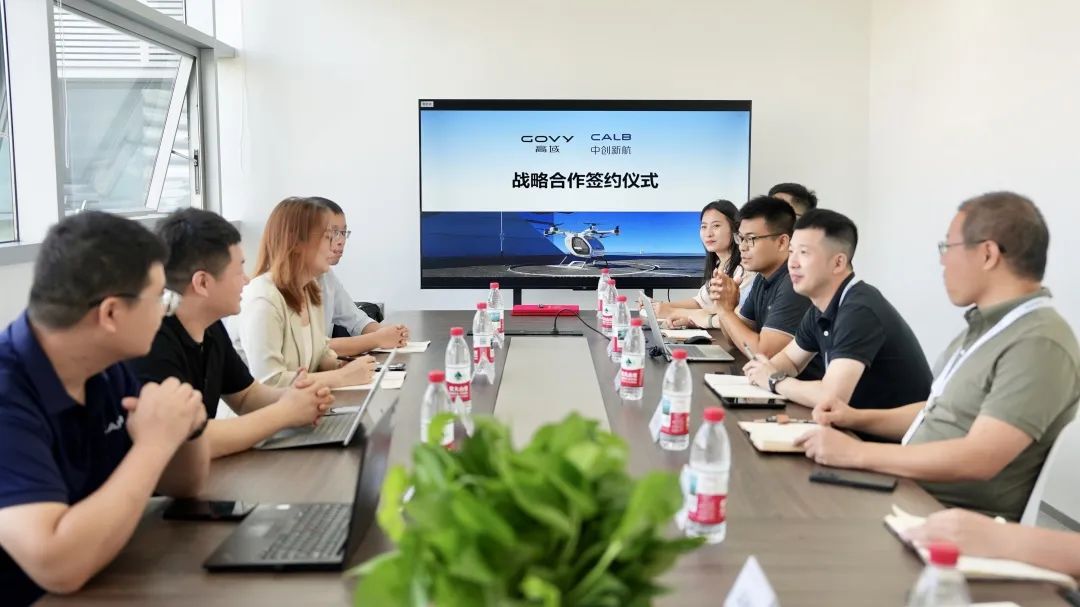 2025年8月，飛行汽車eVTOL行業(yè)在技術(shù)、認(rèn)證及合作方面取得多項(xiàng)進(jìn)展(圖9)
